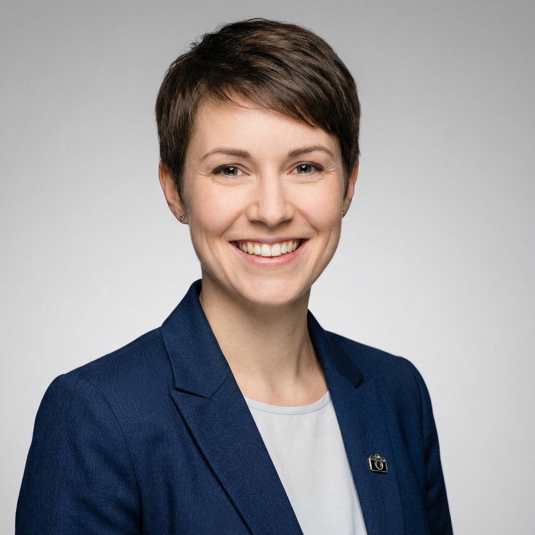 熟女人妻导演林晓薇